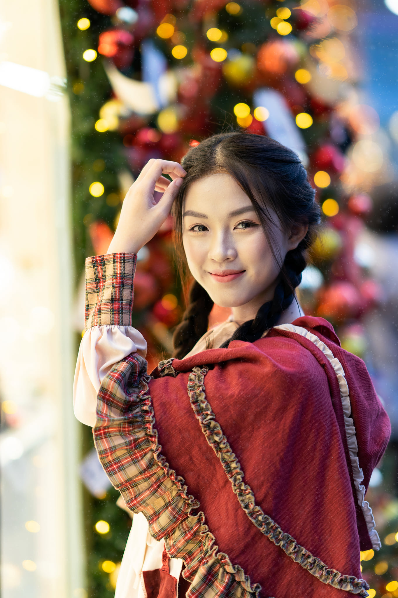 Cồ bé bán diêm image 5