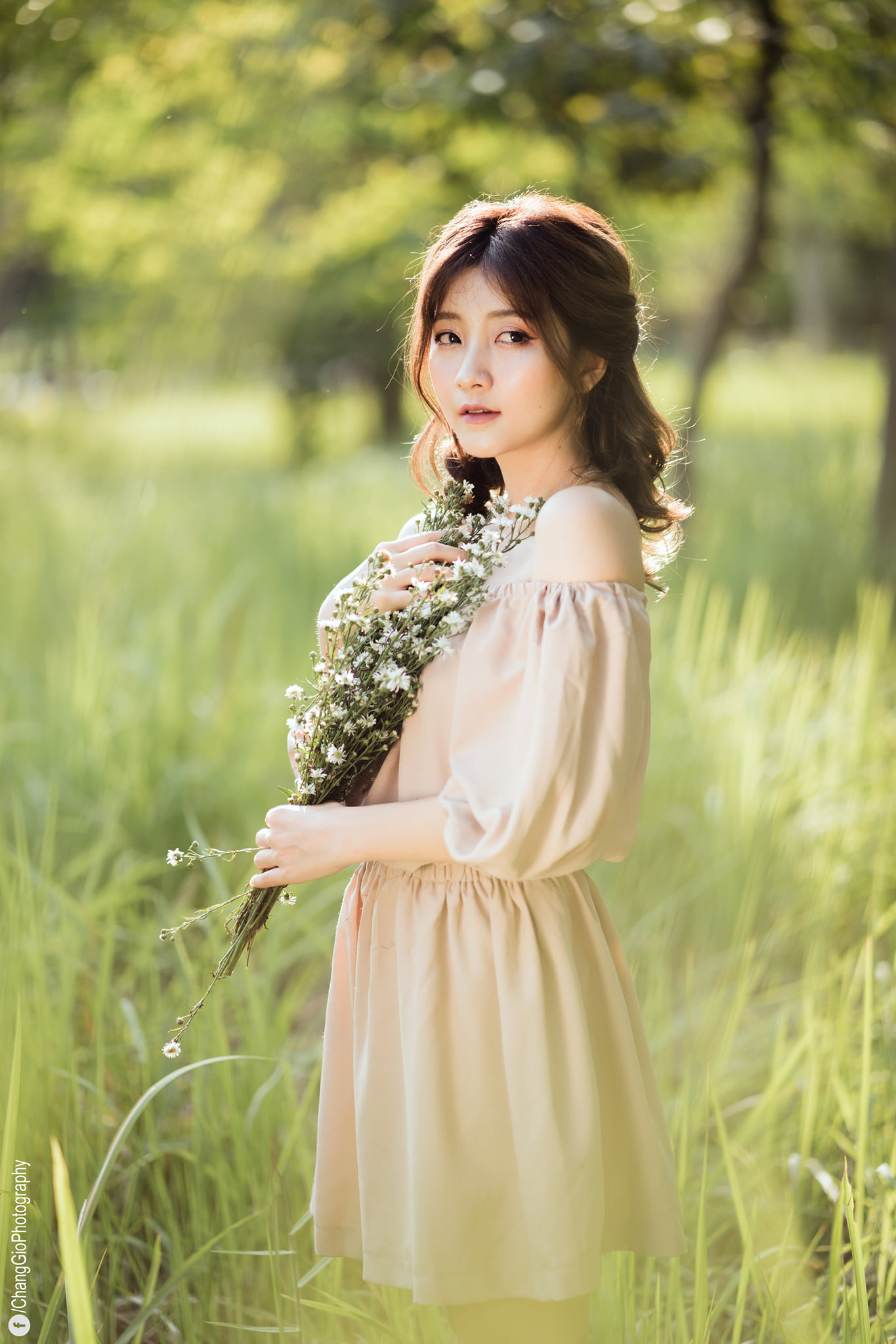 Buổi chiều chụp ảnh ngoài trời image 1