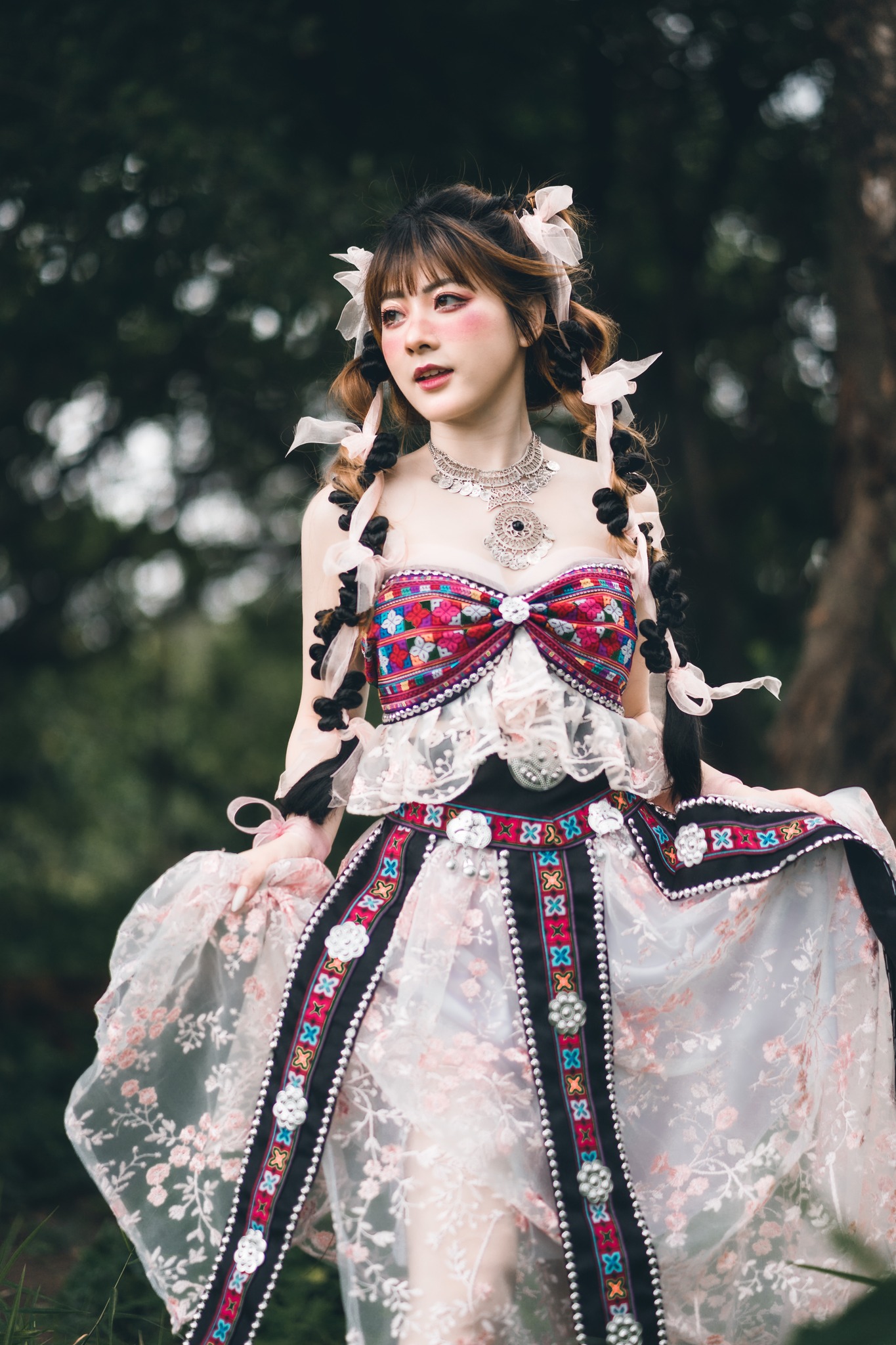 Em gái bản image 10